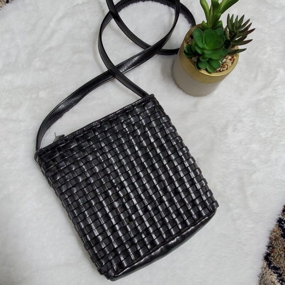 NINE WEST CROSSBODY PURSE - Picture 2 of 7